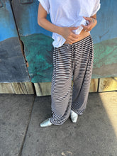 Load image into Gallery viewer, Really Cute Stripes Pants
