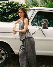 Load image into Gallery viewer, Dakota Linen Halter Top
